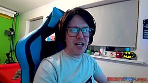 Newbie Gets Eaten Out By Leeds Nerd!