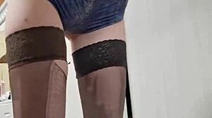 Hey, have you seen teen Elza Kom dominating with her kinky fetish moves?