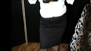 Mature Webcam Milf Secretary Squirting Show