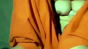 Anjali’s viral MMS shows intense pussy fingering, wanna see?
