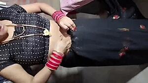 indian beautiful bhabhi pisses in black saree