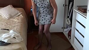 I love cuckolding husband dressing sexy for motel with stepbrother!