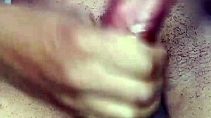 Bodybuilder engages in dirty talk while masturbating to two cumshots at home