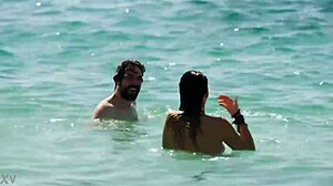 regina blandón pezón en como novio de pueblo 2019 bikini tits scene