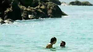 regina blandón pezón en como novio de pueblo 2019 bikini tits scene