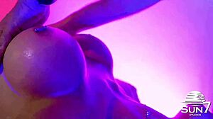 Massagem tesuda na novinha sedenta de rola