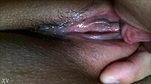 I lick her rich pussy so good