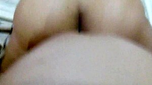 Gordibuena Colombiana gime bien rico en doggystyle