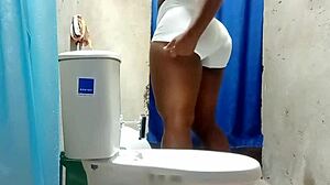 Camara Amateur Captures My Maid in Bathroom of My Room