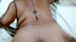 Gordibuena Colombiana gime bien rico en doggystyle