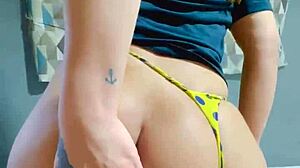 Trans Novinha Rides Giant Black Cock