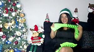 Grinch Arrives In Sexy Flashing Mode