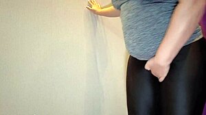 Homemade Milf BBW Chubby Pee Wetting Leggings Fetish