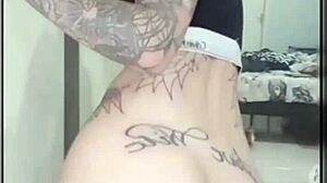 I am Rachell Miranda, a nauty latina sittin on my dildo, feelin so horny.