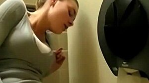 I just had to cum quick in the toilet