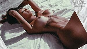 gostosa enjoying two cocks 😍 anarothbardreal