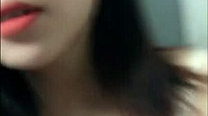 Vietnamese Student Teases With Her Body In Sex Video