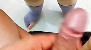 Damn! Latina milf gives real homemade blowjob to construction worker in hot action