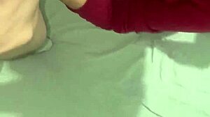 Hot young girl gets double penetration in home trio 😍