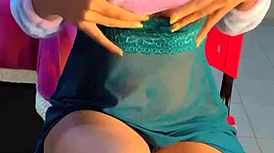 I lick my meia-irm�'s pussy till she cums in my mouth, moaning so loud.