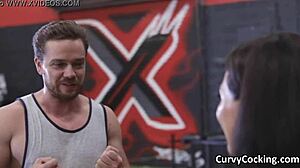 pawg hottie exercises at the gym after workout