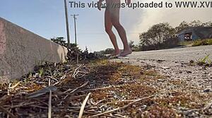 Quick cum outdoor after being seen by two people