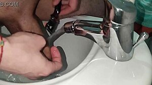 Mi Rado Il Cazzo Ma Poi Mi Eccito E Sborro