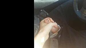 hot babe gives handjob in moving car