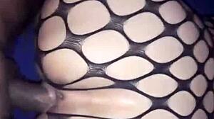 Follando un culazo riko en anal doggystyle interracial