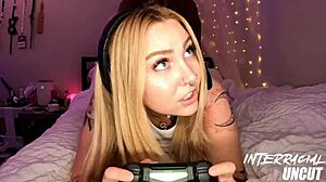 DAMN, THESE WHITE BITCH GOT A HUGE ASS AND LOVES BBC