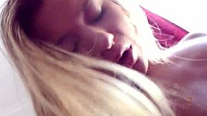 Blonde Expert Cowgirl Riding Cocks