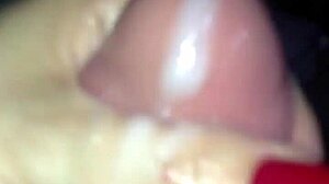 i cum on my red nails with my hand