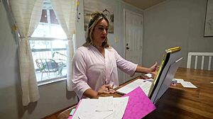 Step-mom rides big cock in doggystyle and blowjob scene