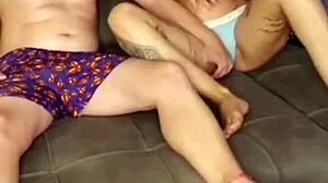 Meu Meio-Irm�o Me Pegou Pelo C E N�o Parou At� Gozar Dentro