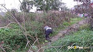 damn, i caught this pretty girl peeing outdoors