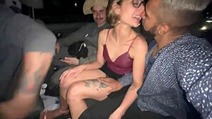 A Loirinha Aprontou Com Os Dois Na Carona Do Carro