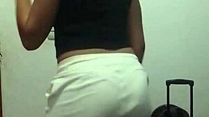 Arlette Bailando Y Ense�ando Su Culo Negro