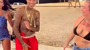 Amateur video shows street fucking without condoms