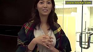 V JAV filmu Yuma Asami dobi noro ližanje velikih sis in več