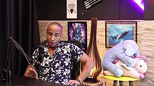 Hey, why not join the fun with Negro Top Delícia in this wild swinger casting compilation?