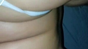 Que Rico Lo Chupa Esta Zorra Y Me Pone Su Gran Culo De Ladito