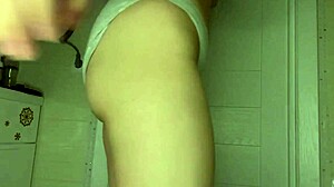 Masturbate pussy close up in homemade anal big tits