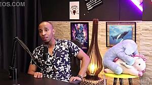 Hey, why not join the fun with Negro Top Delícia in this wild swinger casting compilation?