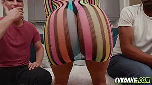 Beautiful Vitoria Beatriz Cums Again!