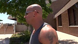 Fuck this moaning amateur brunette!