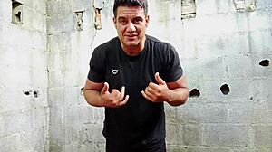 i'm a brazilian bear fucking my huge cock