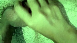 Chupo la verga a mi cuñado hasta venirse