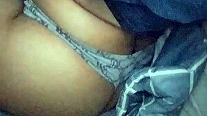 quieres masajear mis grandes pechos con tu locion