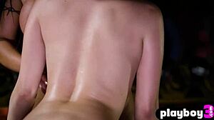 Big ass milf gets undressed during workout with friends 😏