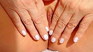 Spread those legs for yoni massage?